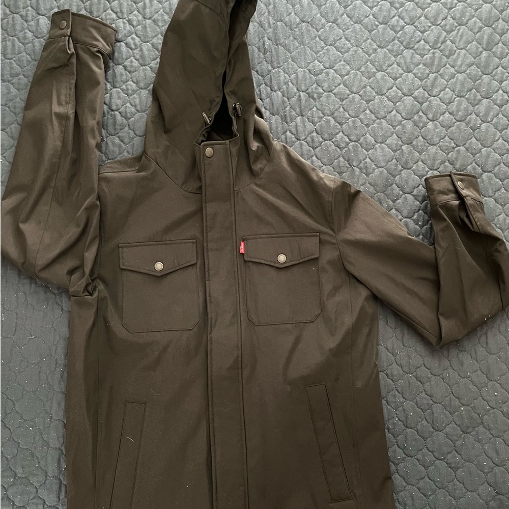 Men’s Small Levi's Black Raincoat with Hood and Adjustable Cuffs NWOT